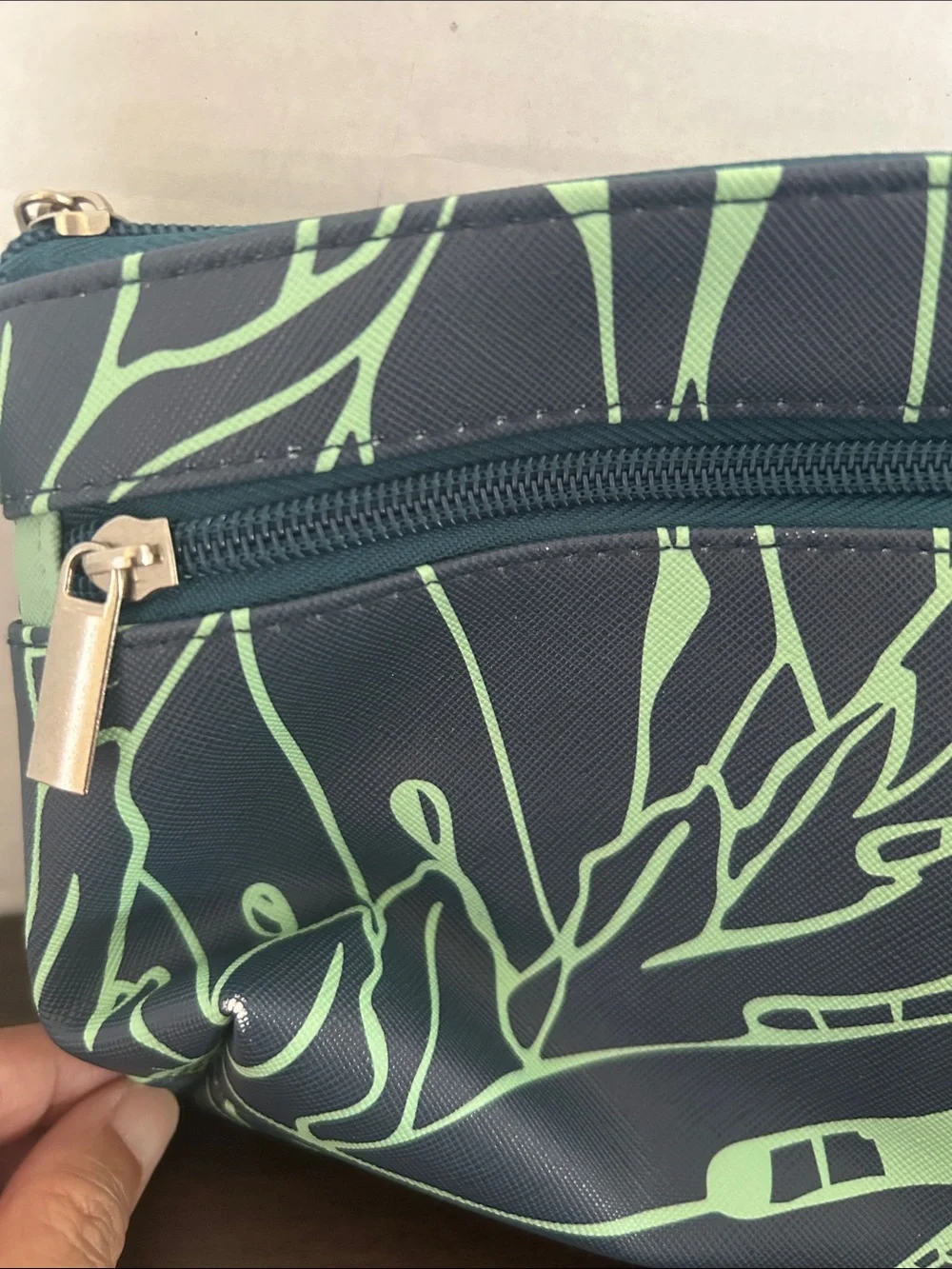 Manaola Kinolau Tropical  Zip Clutch with Strap